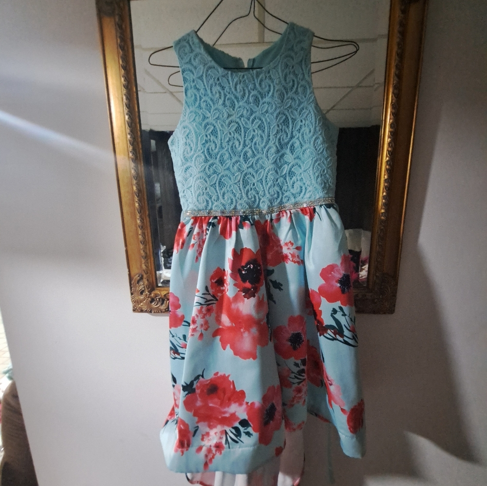 Girls dresses sz 10/12
